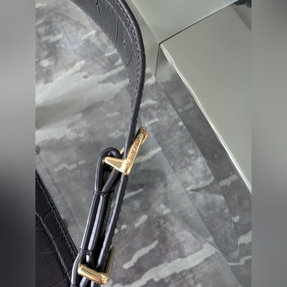 Cuyana Easy Phone Tote Bag (Pebbled/Croco) - Picture 6 of 10